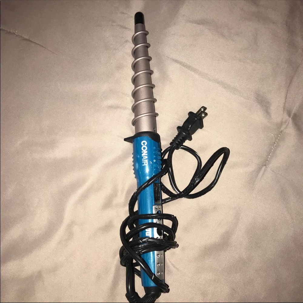 Spiral curling iron